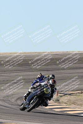 media/Jan-15-2026-Racers Edge (Thu) [[dfebeb70ab]]/3-B Group/Session 2 (Bowl Exit)/